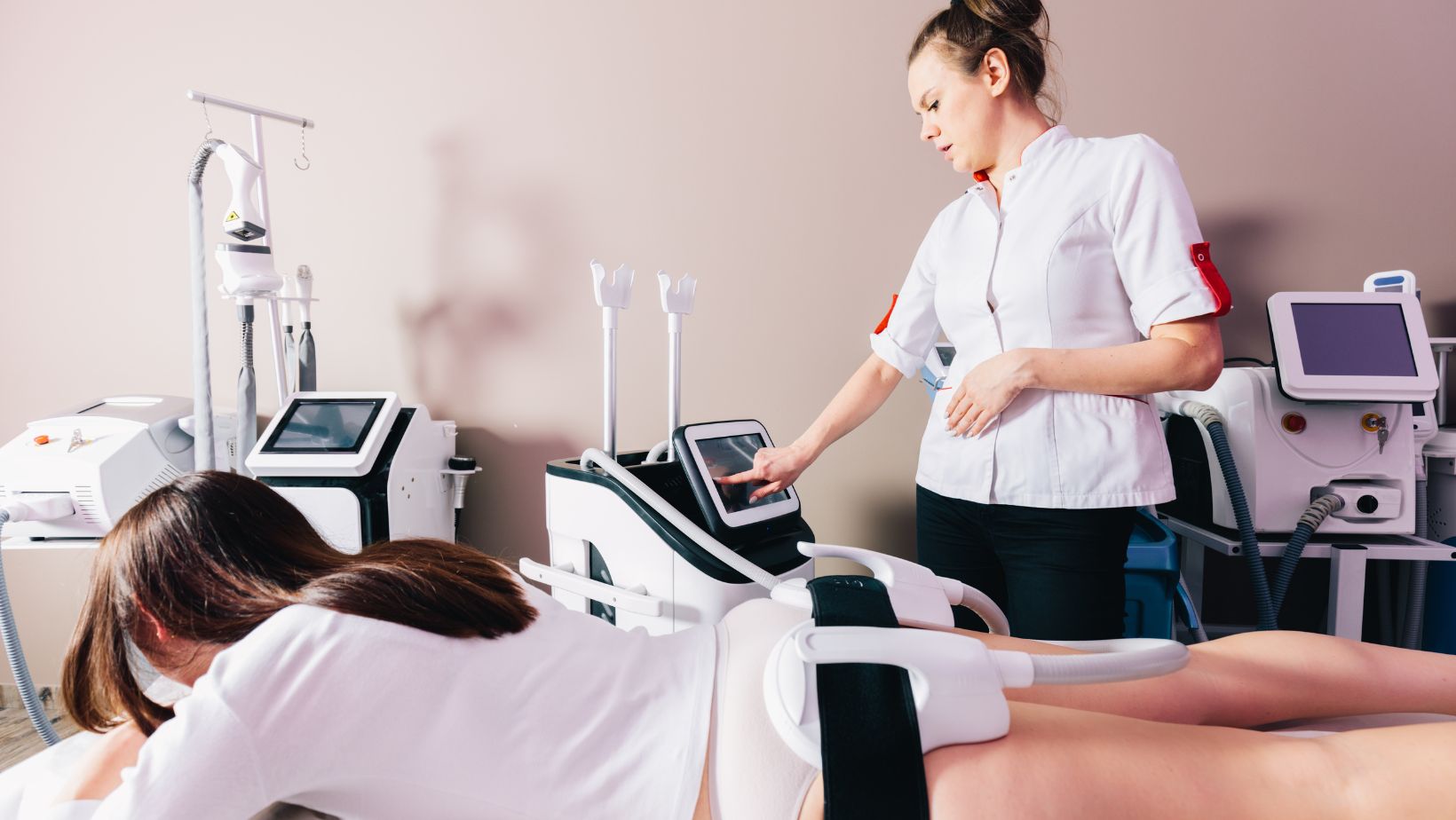 An Ultimate Guide to Coolsculpting Machines