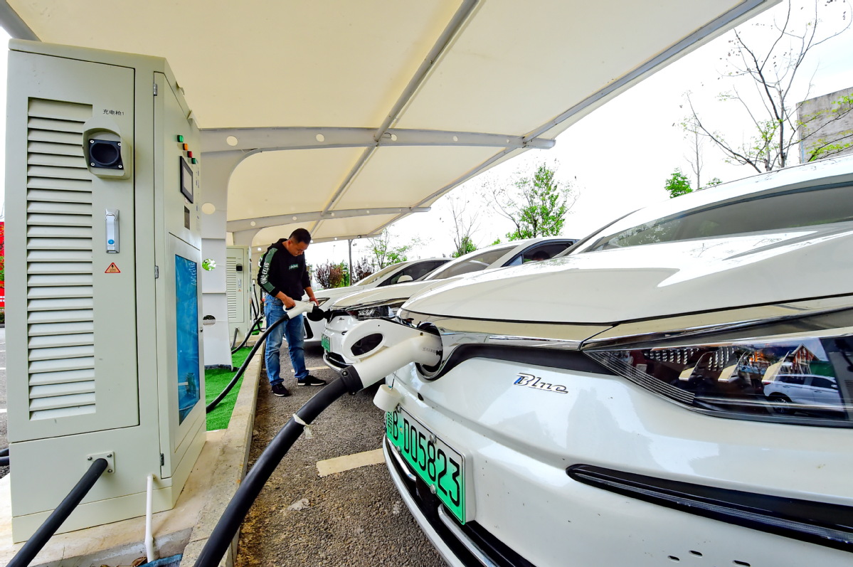 The Benefits of Having an Electric Vehicle Charging Pile